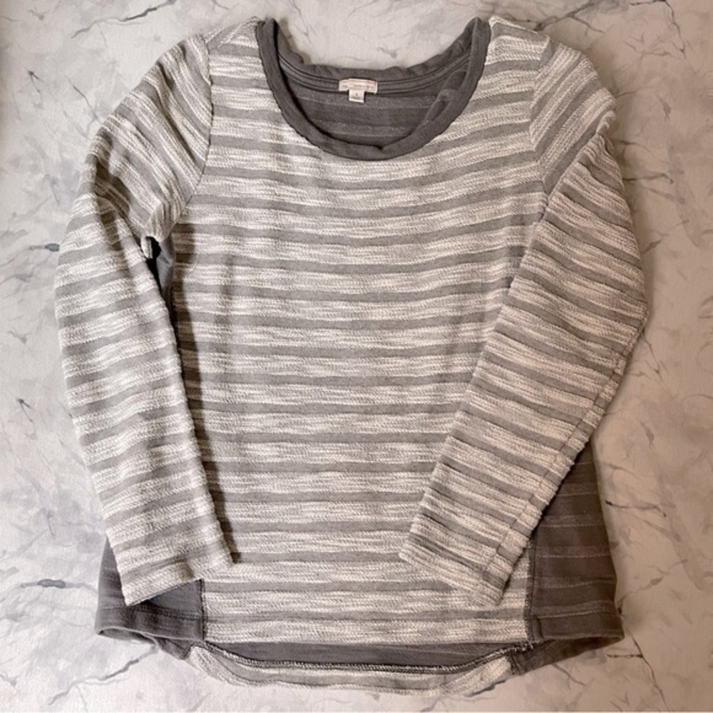 Textured Grey and Cream Striped Sweatshirt S